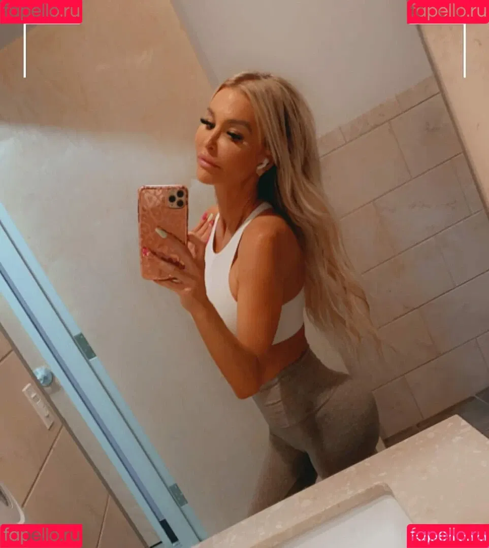 Jenn Stauss Onlyfans Photo Gallery 