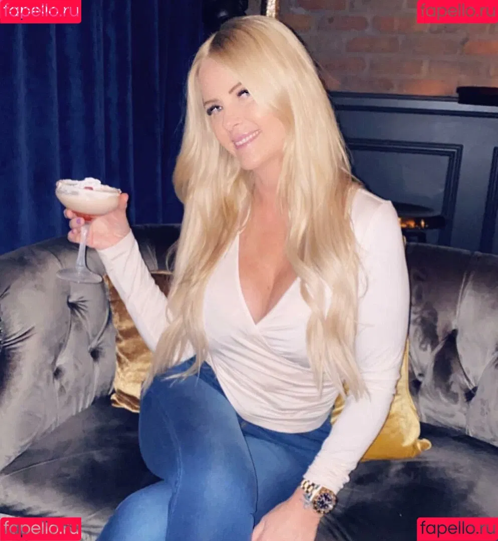 Jenn Stauss Onlyfans Photo Gallery 
