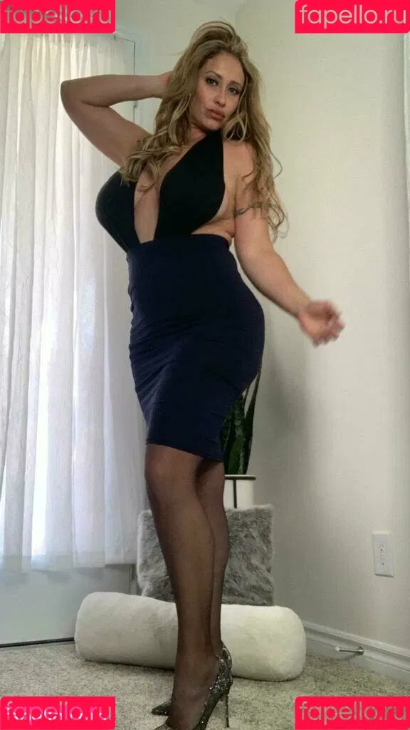 evanotty Onlyfans Photo Gallery 