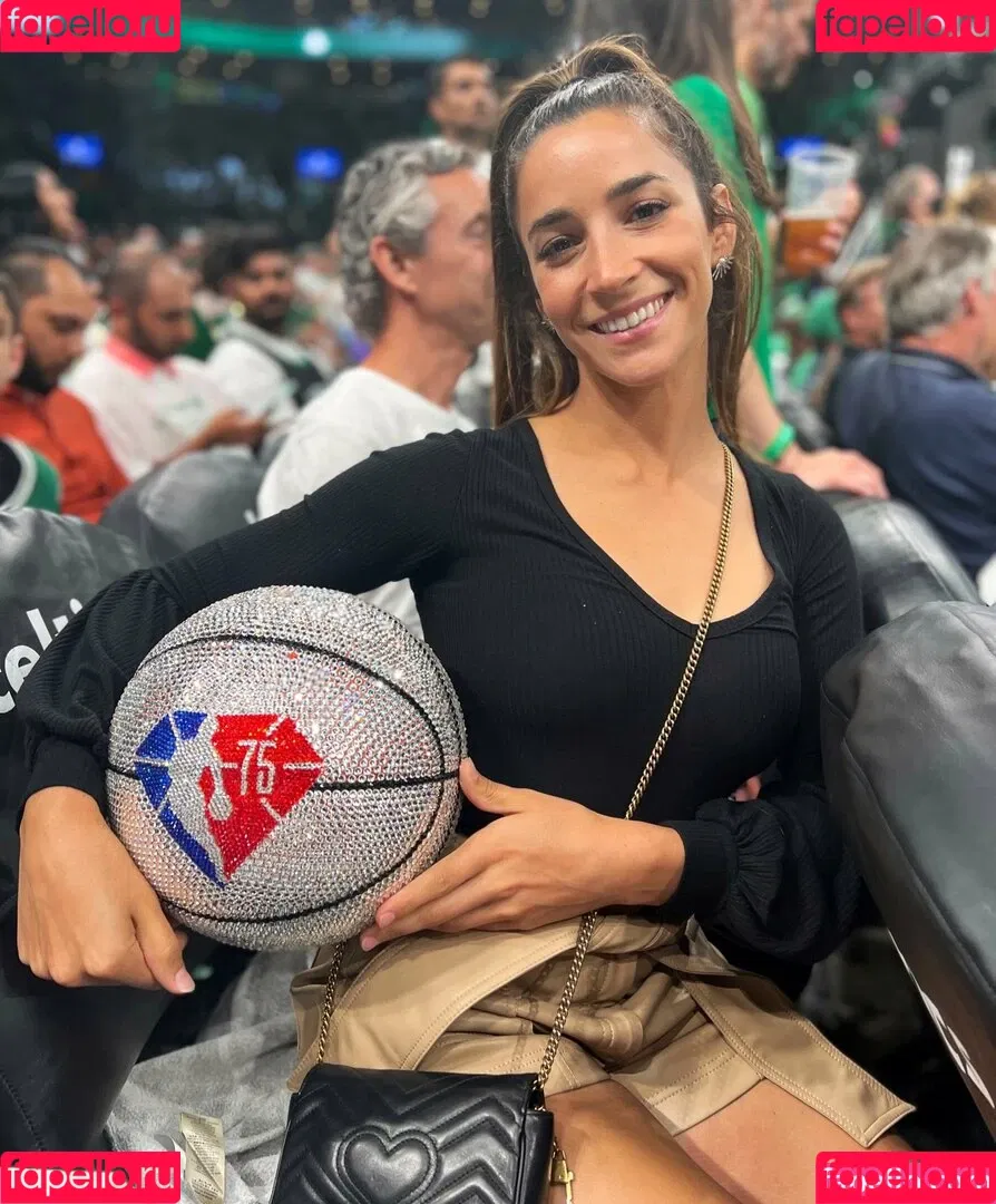 Aly Raisman Onlyfans Photo Gallery 