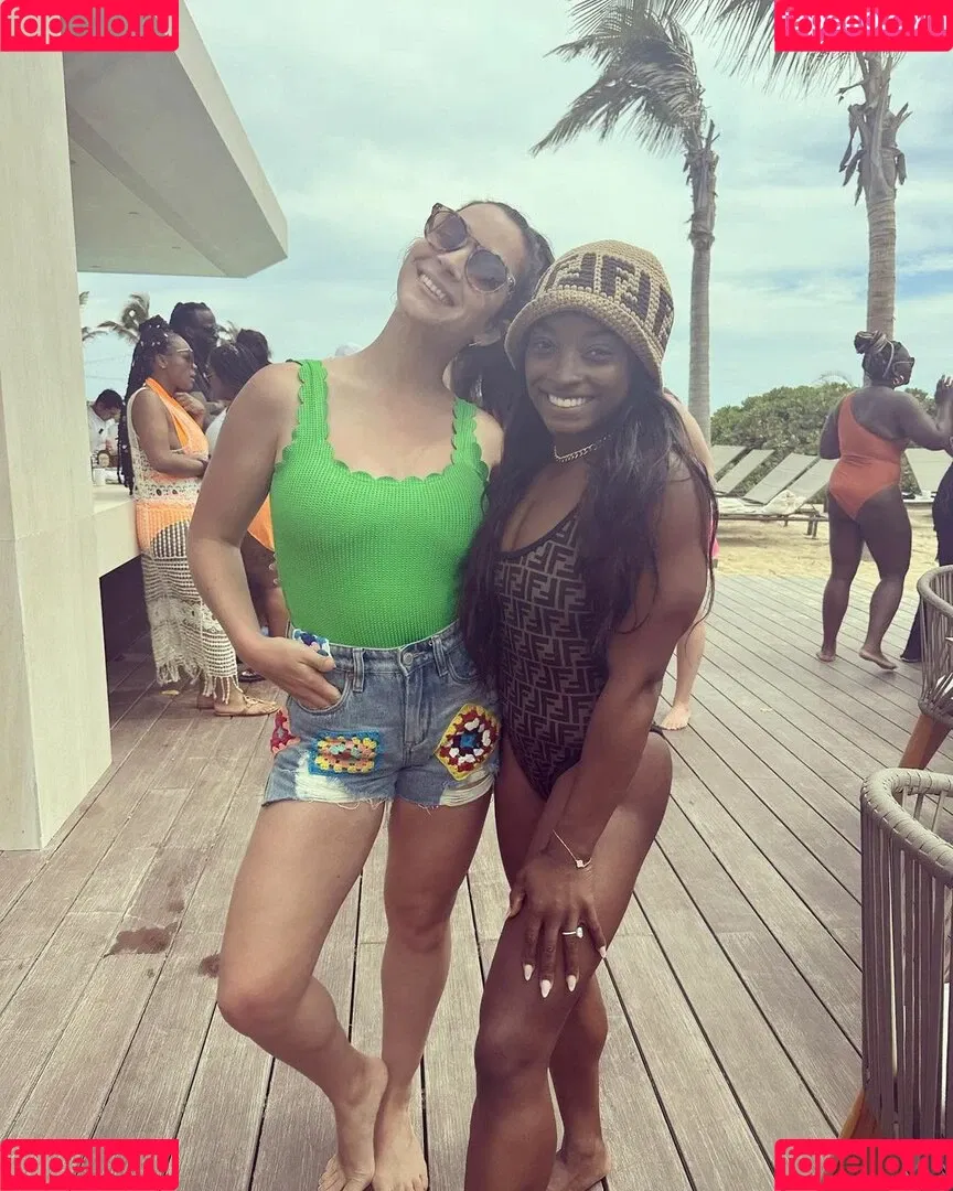 Aly Raisman Onlyfans Photo Gallery 