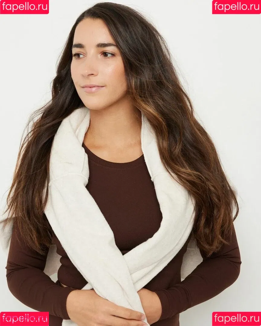 Aly Raisman Onlyfans Photo Gallery 