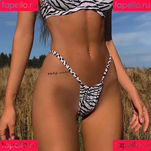 Anneka Madget Onlyfans Photo Gallery 