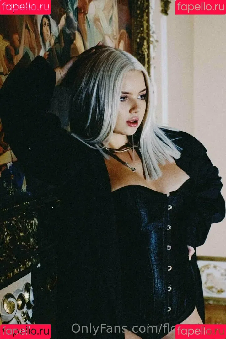 yourdolllilith Onlyfans Photo Gallery 