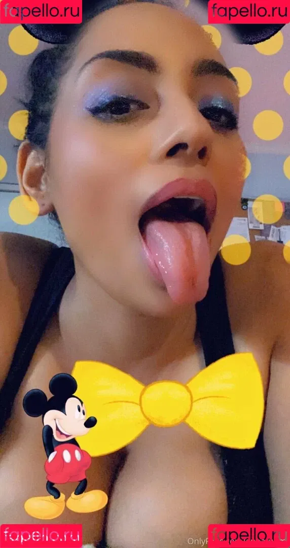 Anna Funmi Onlyfans Photo Gallery 