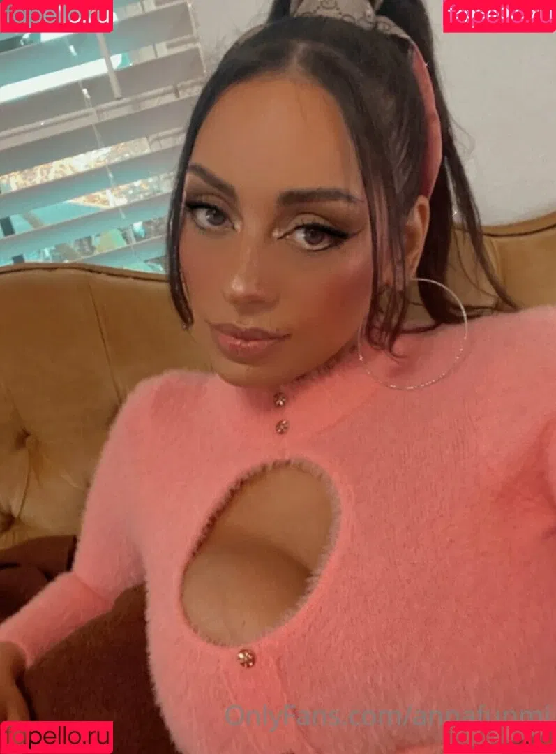 Anna Funmi Onlyfans Photo Gallery 
