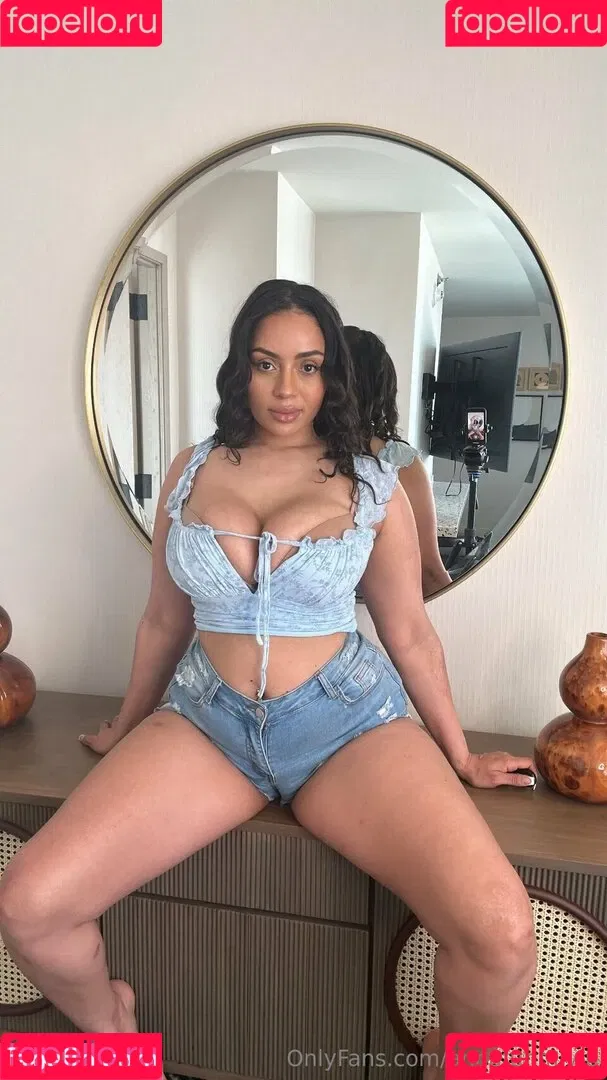Anna Funmi Onlyfans Photo Gallery 