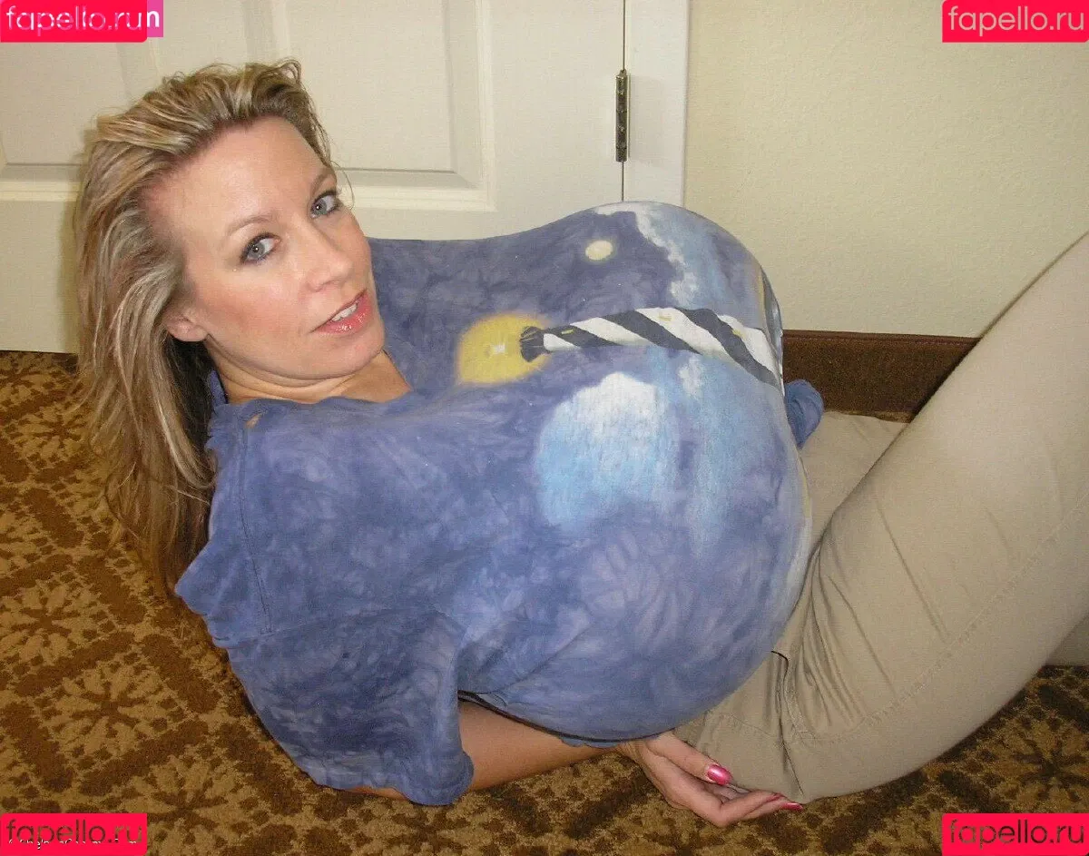 Chelsea Charms Onlyfans Photo Gallery 