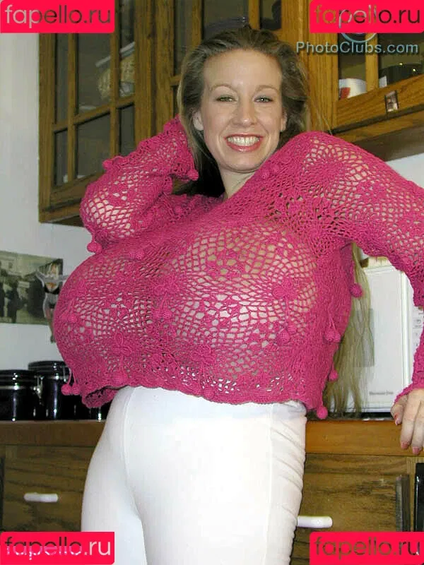 Chelsea Charms Onlyfans Photo Gallery 