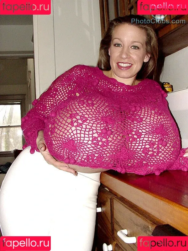 Chelsea Charms Onlyfans Photo Gallery 