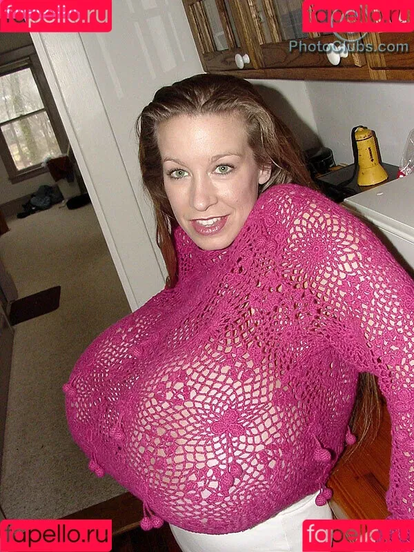 Chelsea Charms Onlyfans Photo Gallery 