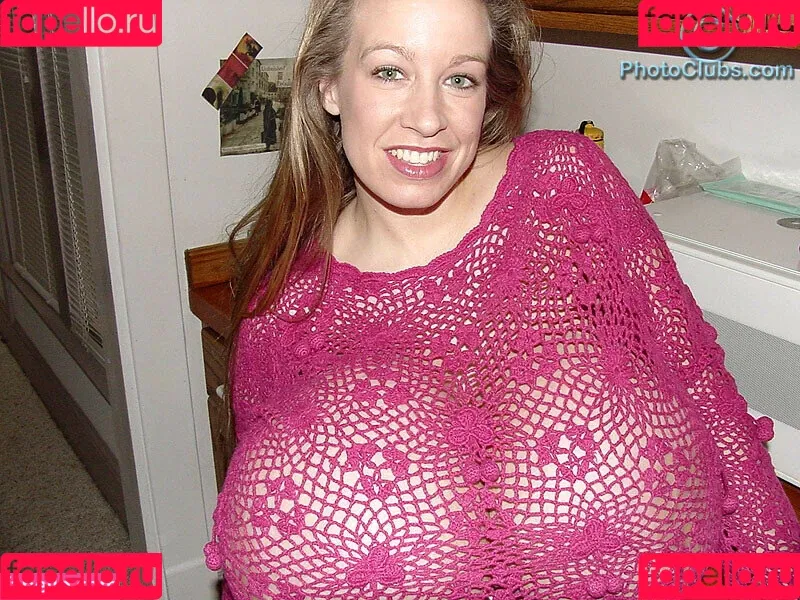 Chelsea Charms Onlyfans Photo Gallery 