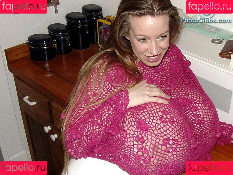 Chelsea Charms Onlyfans Photo Gallery 