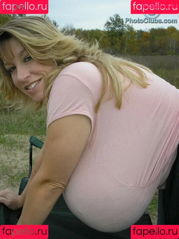 Chelsea Charms Onlyfans Photo Gallery 