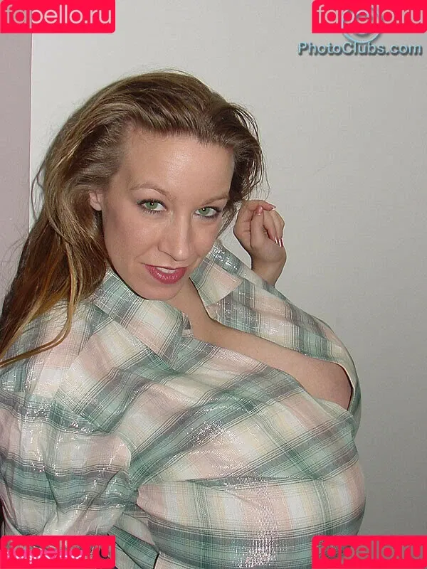 Chelsea Charms Onlyfans Photo Gallery 