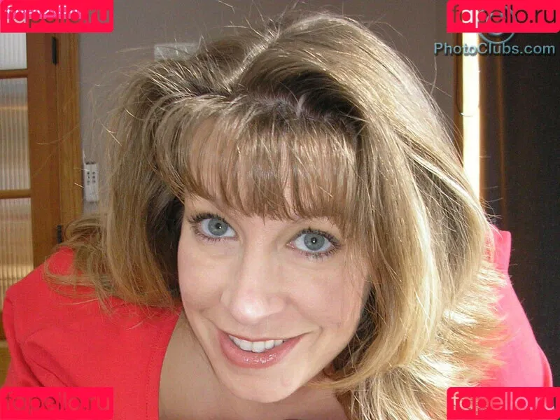 Chelsea Charms Onlyfans Photo Gallery 