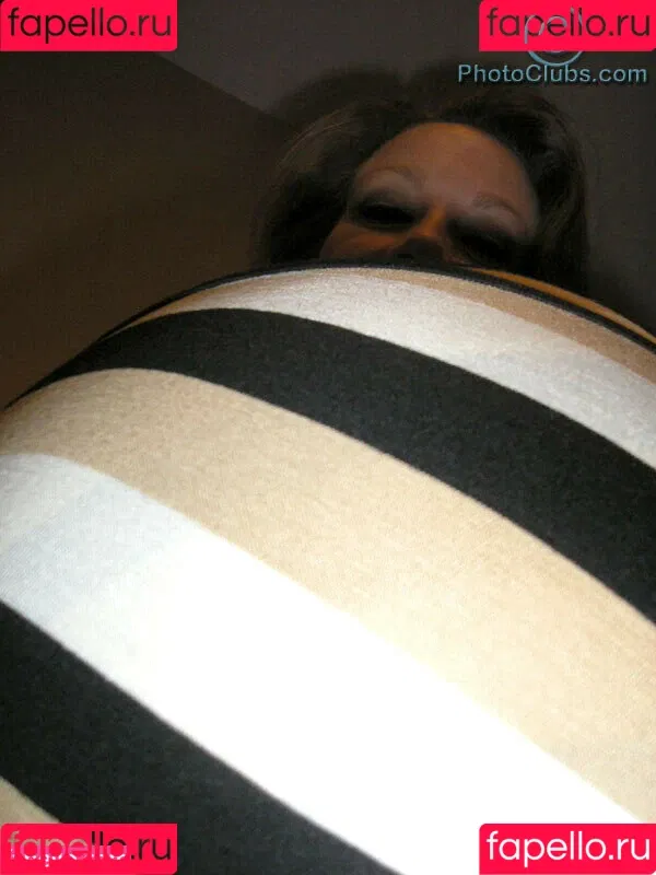 Chelsea Charms Onlyfans Photo Gallery 