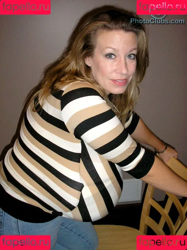 Chelsea Charms Onlyfans Photo Gallery 