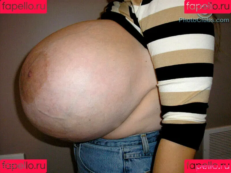 Chelsea Charms Onlyfans Photo Gallery 