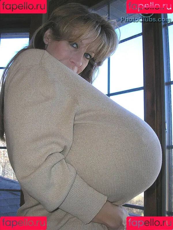 Chelsea Charms Onlyfans Photo Gallery 
