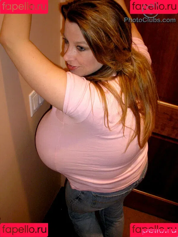 Chelsea Charms Onlyfans Photo Gallery 