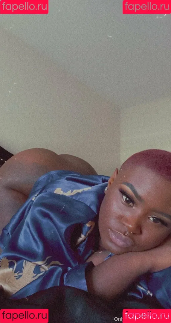 elleblack Onlyfans Photo Gallery 