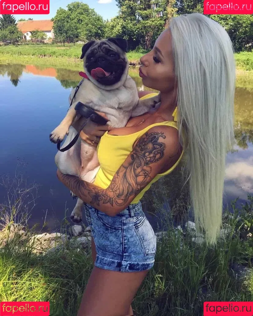 Nikola ihova Onlyfans Photo Gallery 