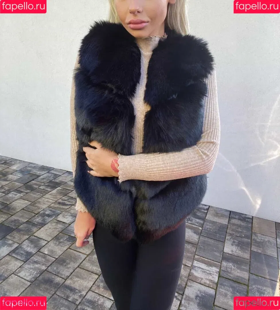 Nikola ihova Onlyfans Photo Gallery 