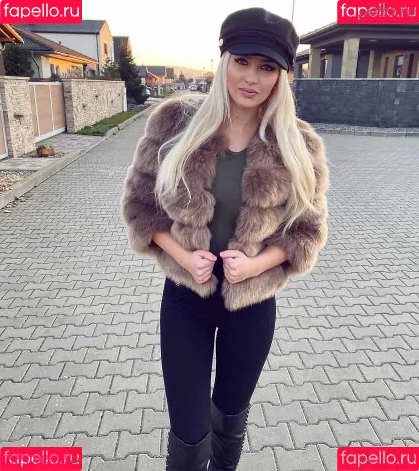 Nikola ihova Onlyfans Photo Gallery 