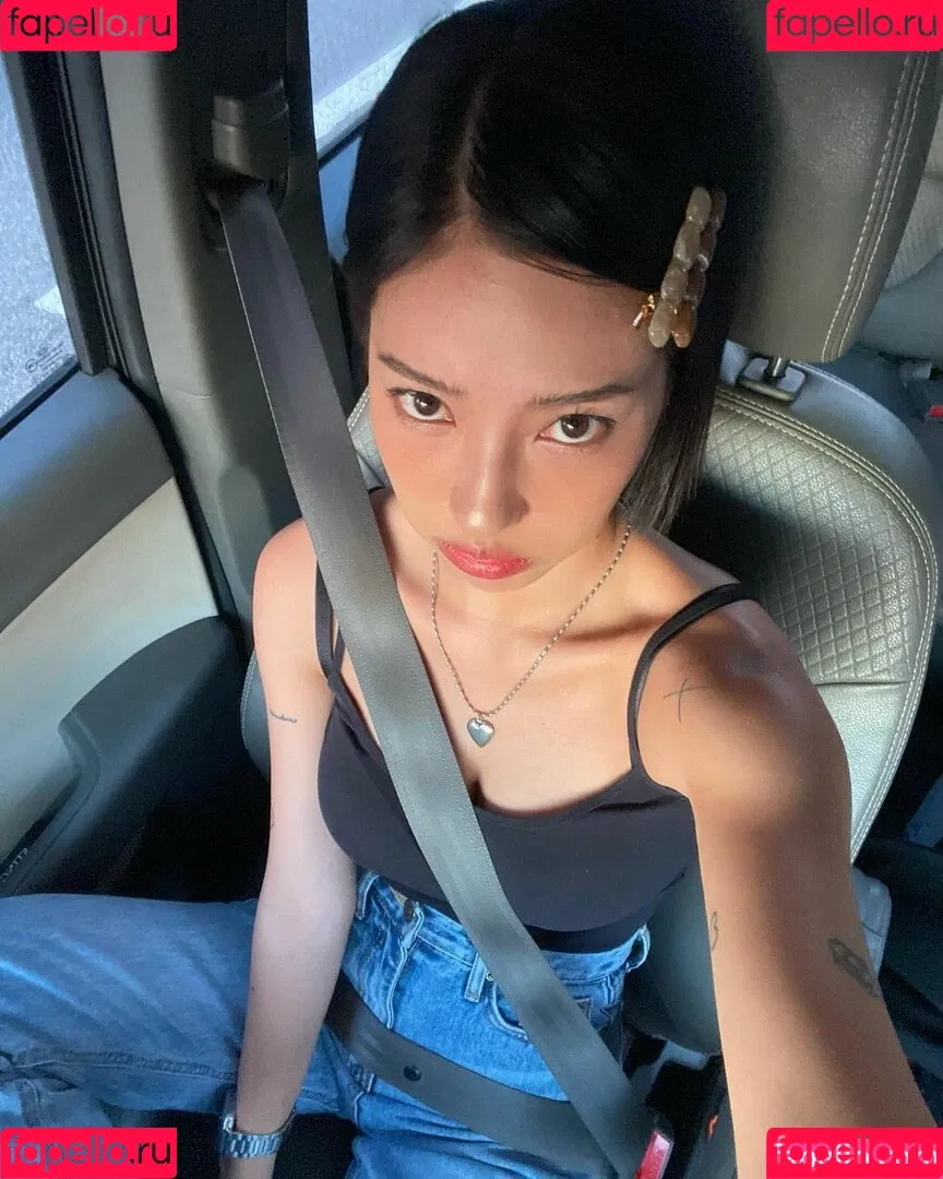 Jeon Jisu Onlyfans Photo Gallery 