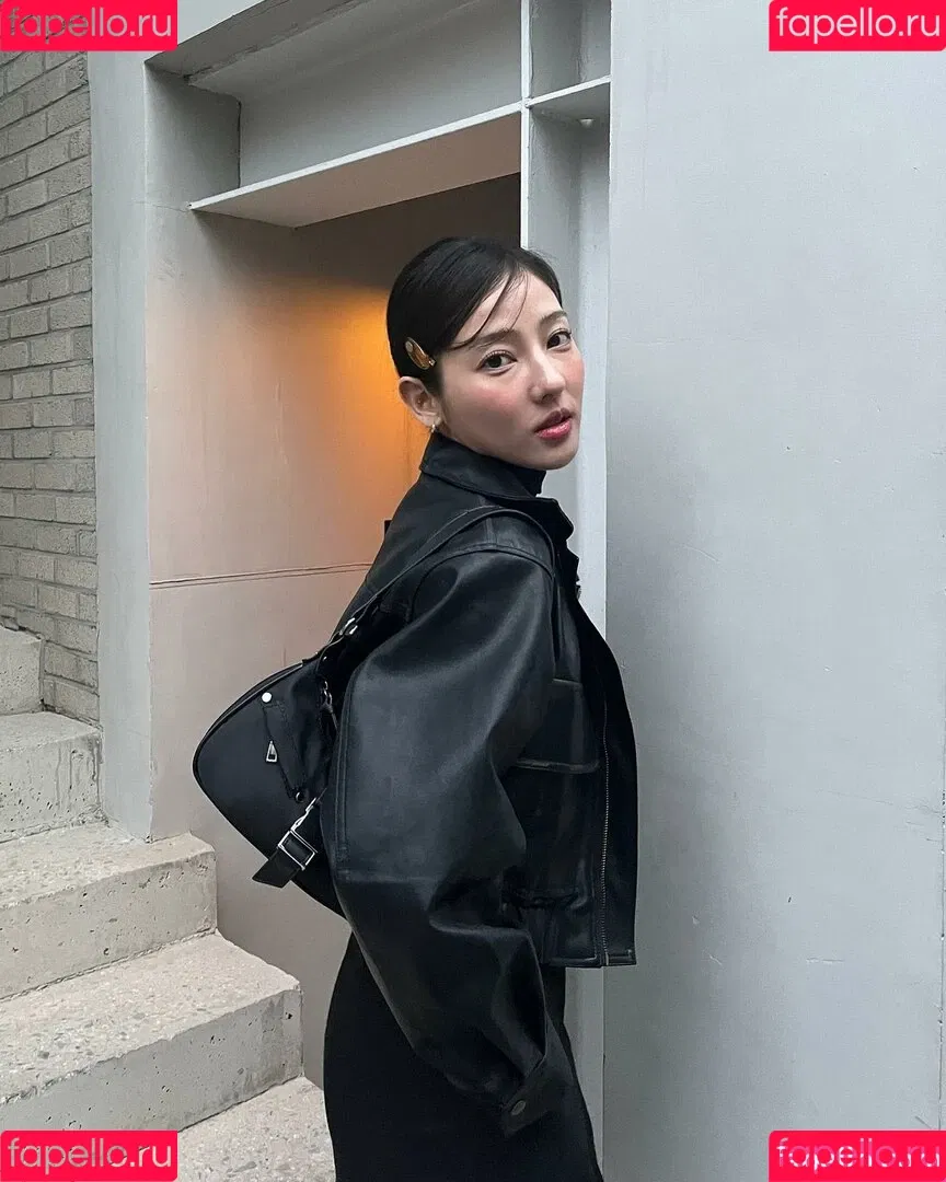 Jeon Jisu Onlyfans Photo Gallery 