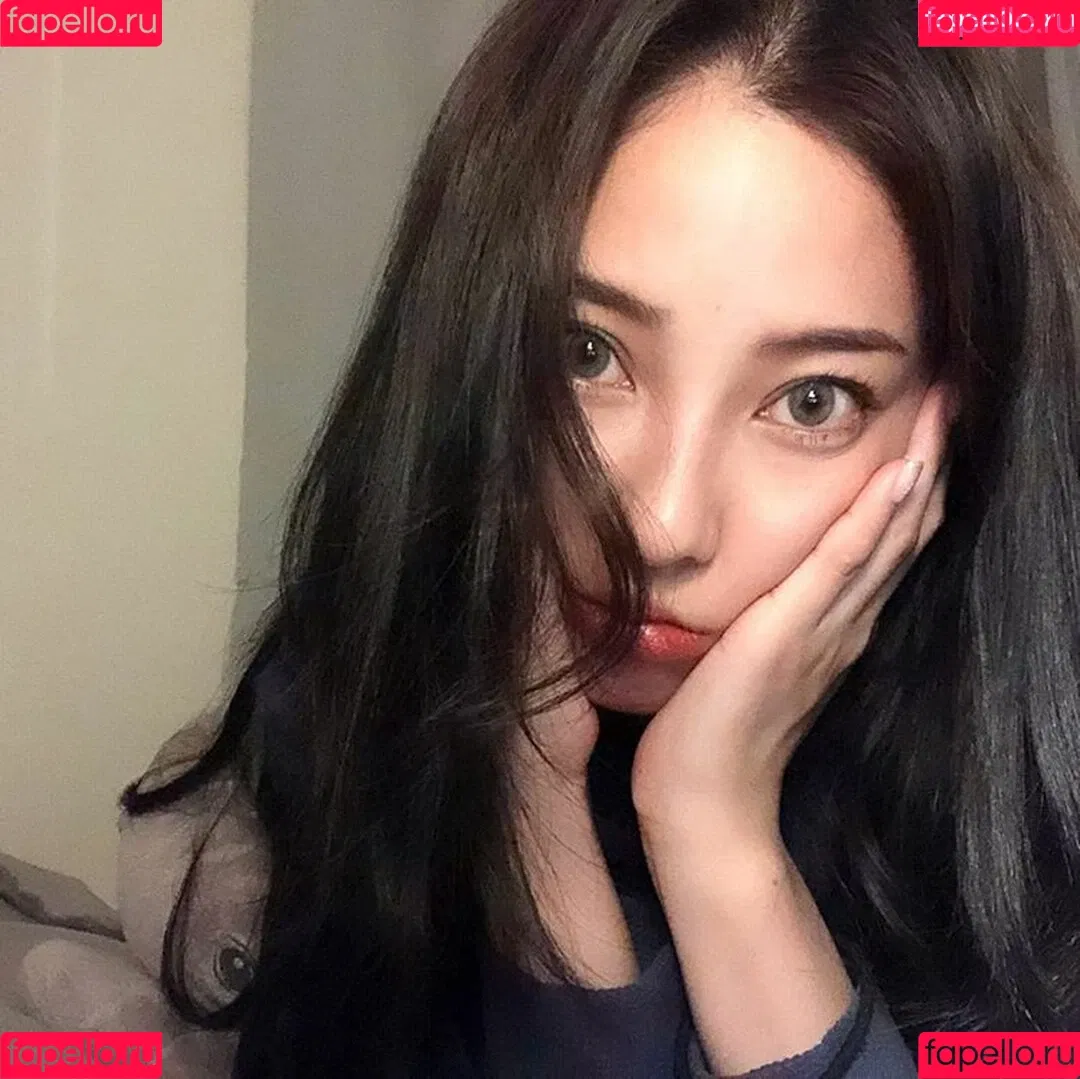 Jeon Jisu Onlyfans Photo Gallery 