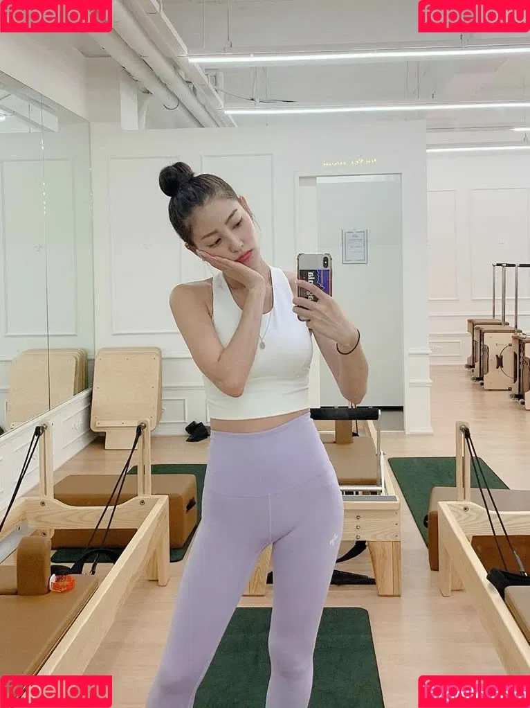 Jeon Jisu Onlyfans Photo Gallery 