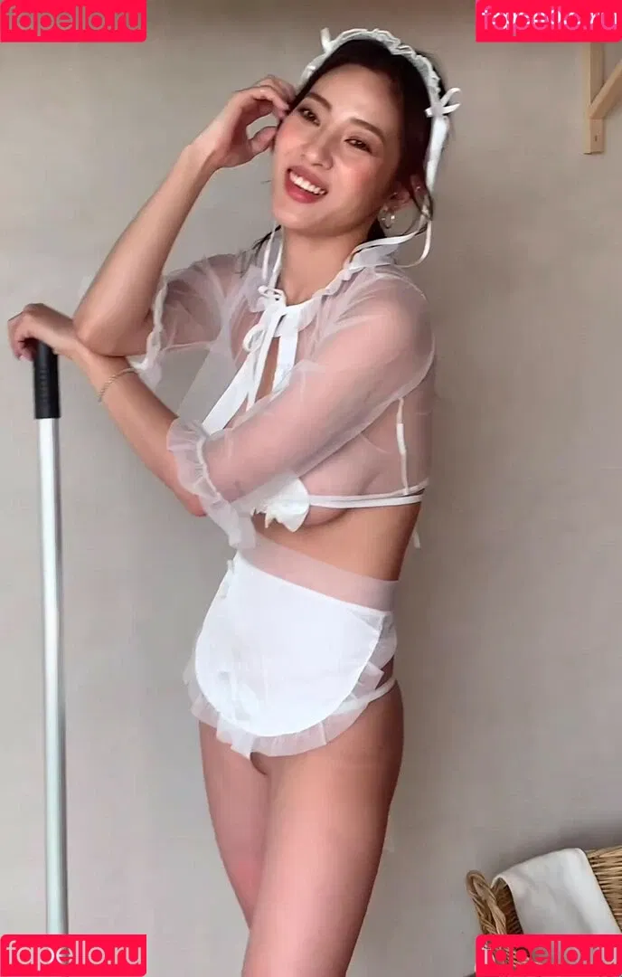 Jeon Jisu Onlyfans Photo Gallery 