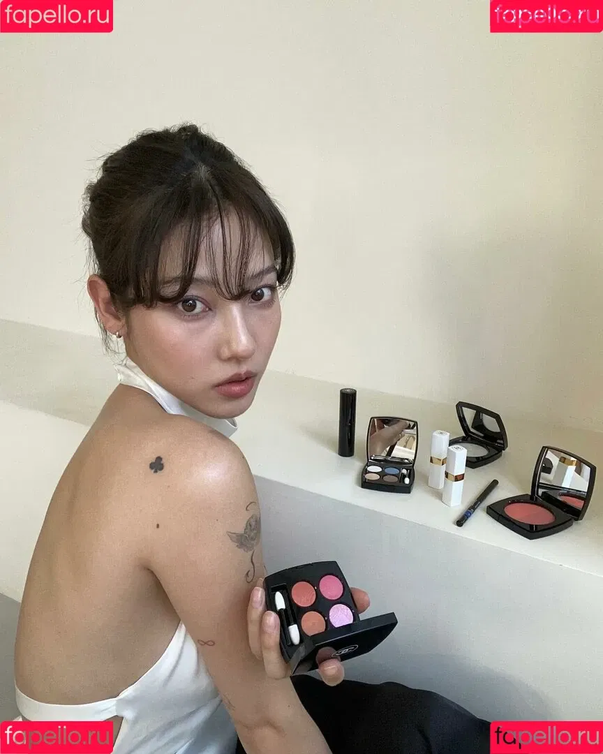 Jeon Jisu Onlyfans Photo Gallery 