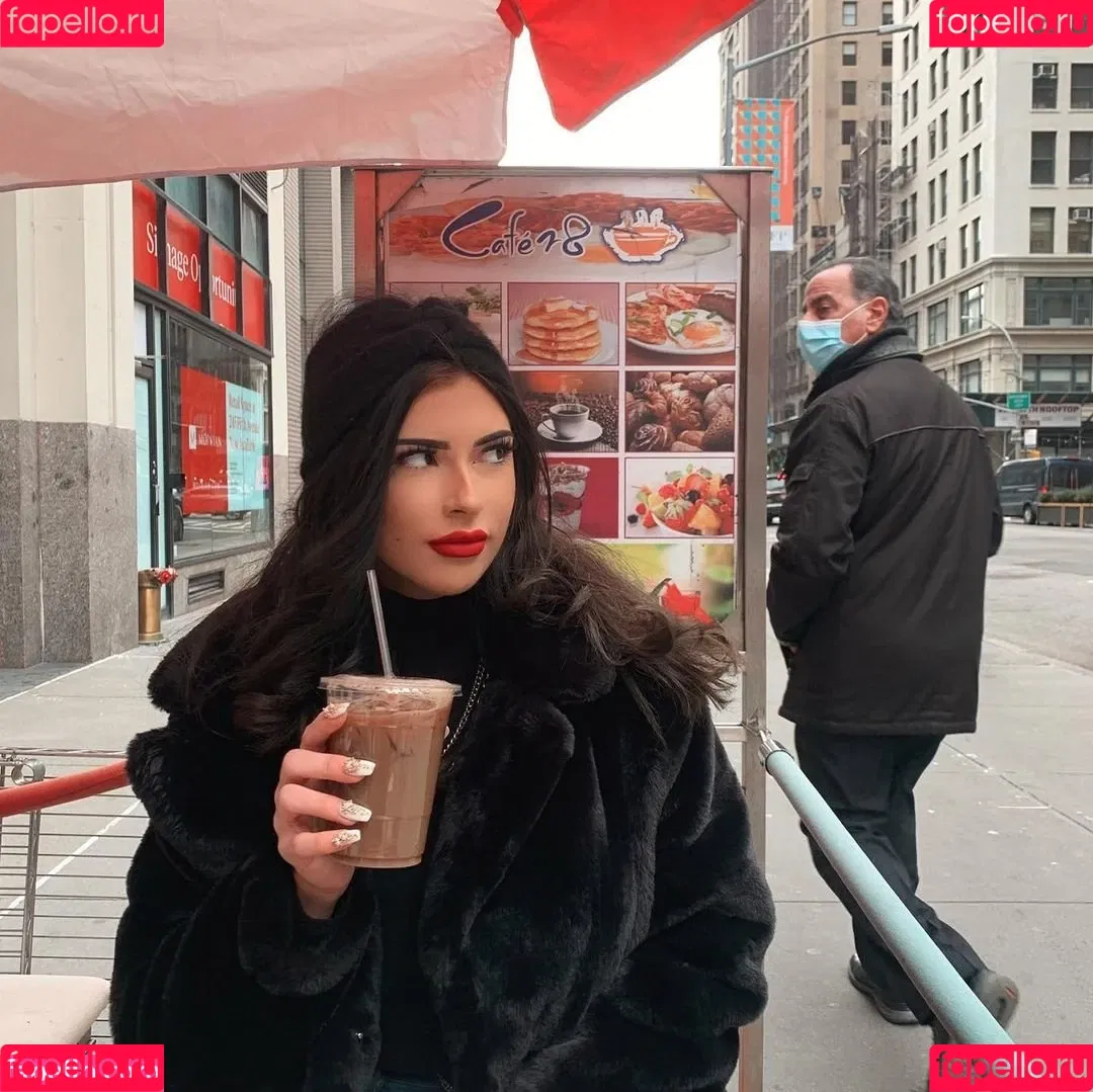 Kenna Vita Onlyfans Photo Gallery 