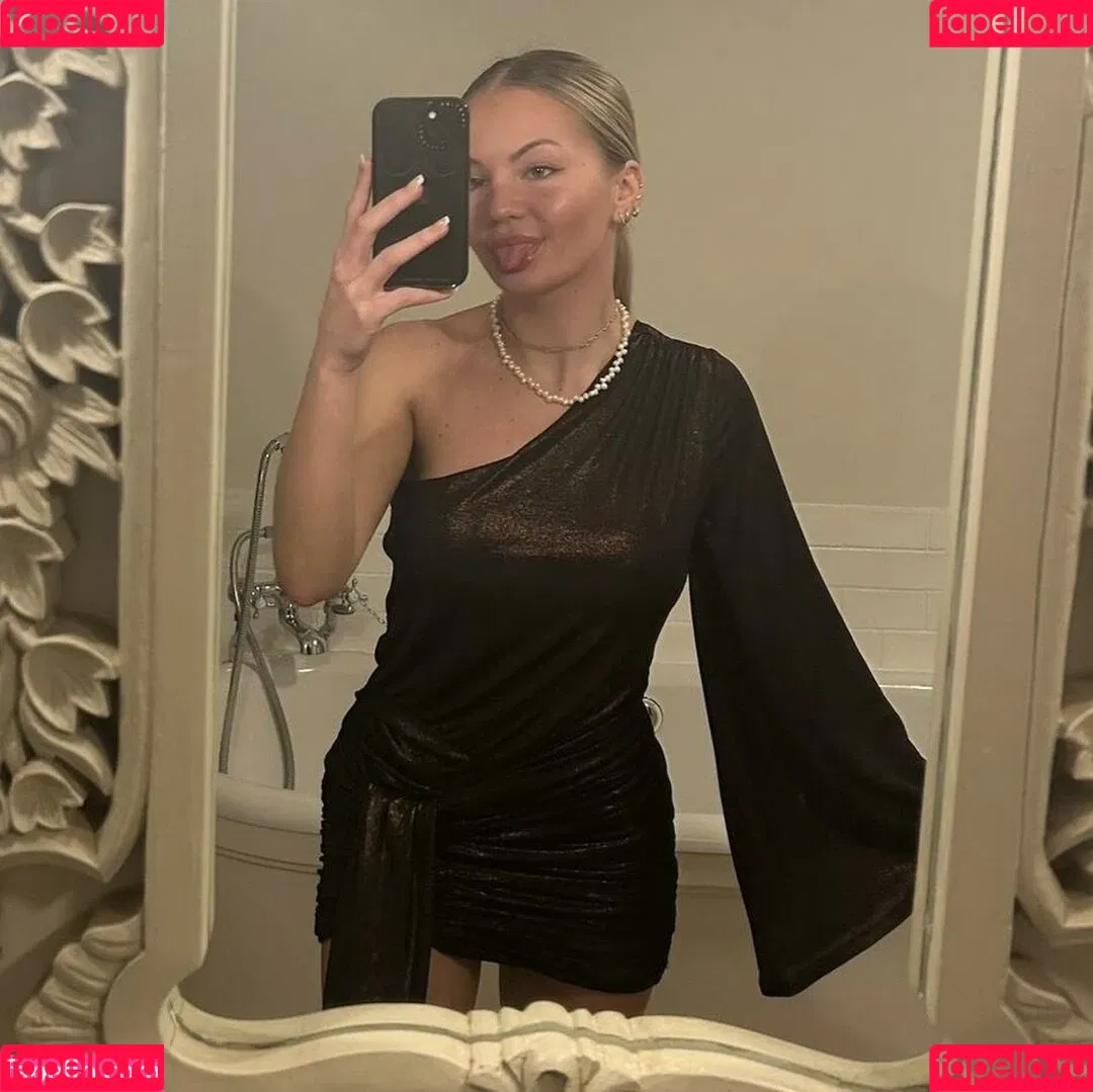 Hattie Vanneman Onlyfans Photo Gallery 