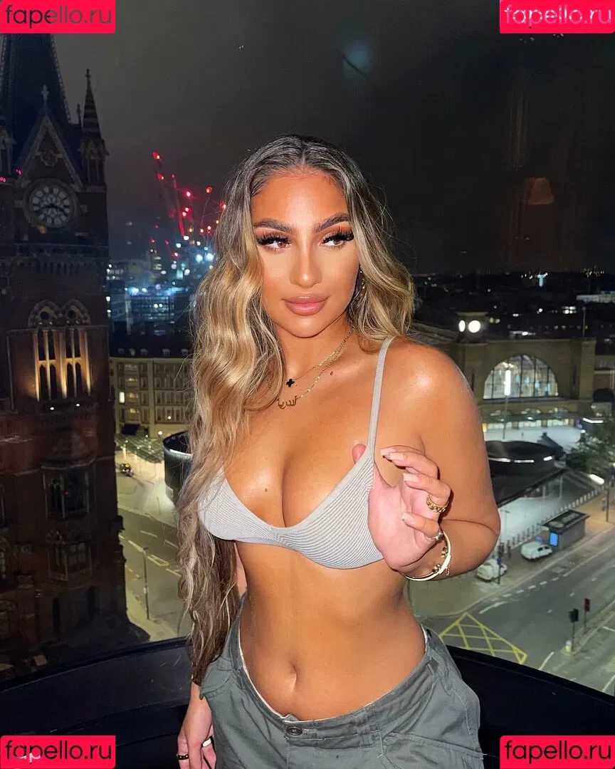 Andreea Onlyfans Photo Gallery 