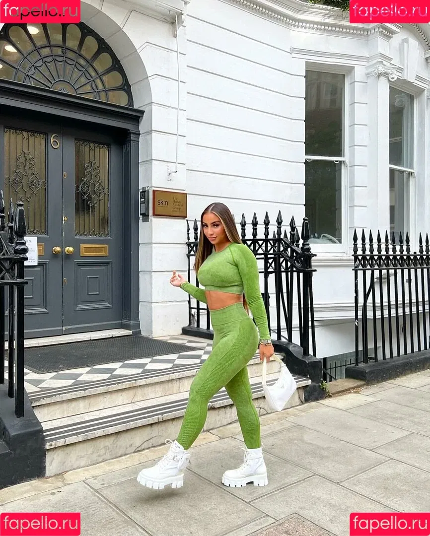 Andreea Onlyfans Photo Gallery 