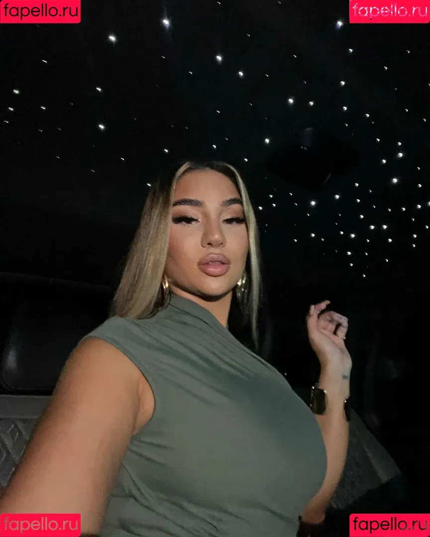 Andreea Onlyfans Photo Gallery 