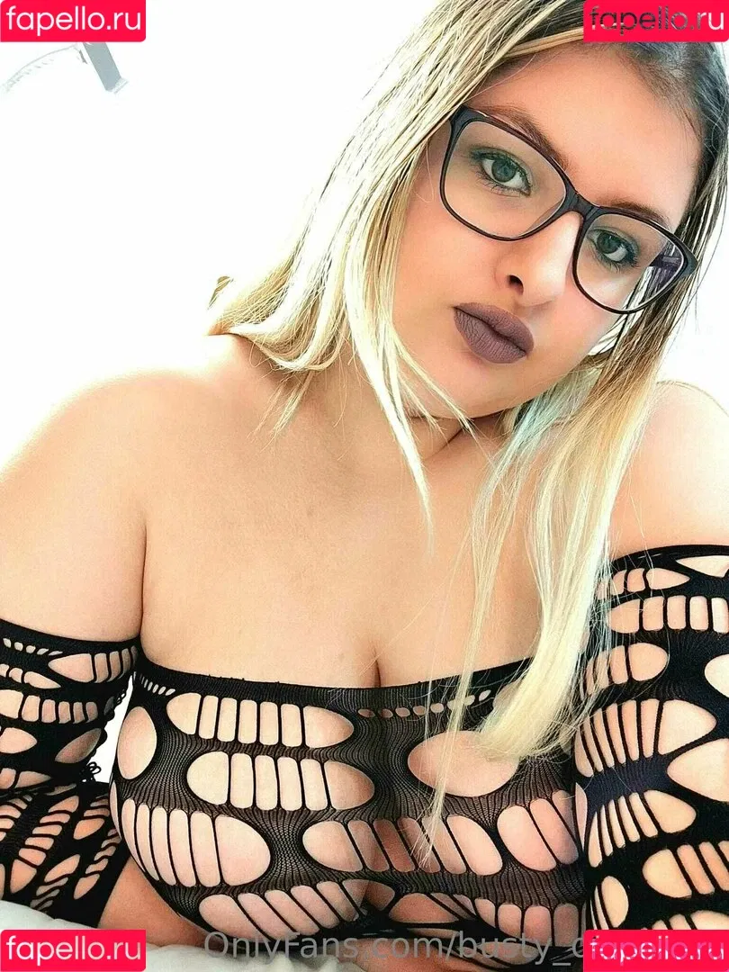busty_diamond Onlyfans Photo Gallery 