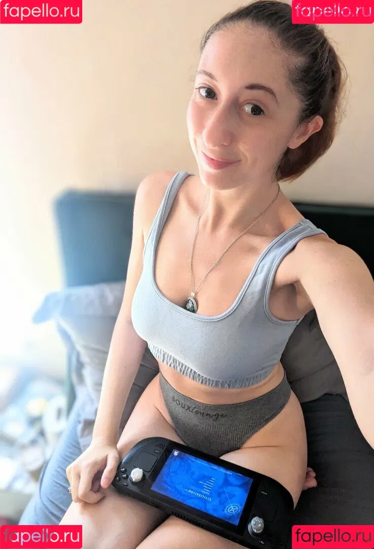Ellie Hayden Onlyfans Photo Gallery 