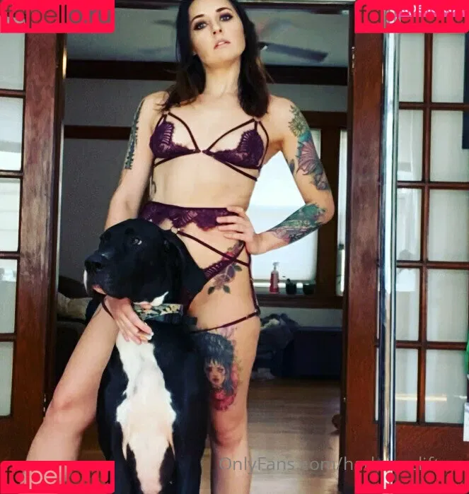 harloweclifton Onlyfans Photo Gallery 