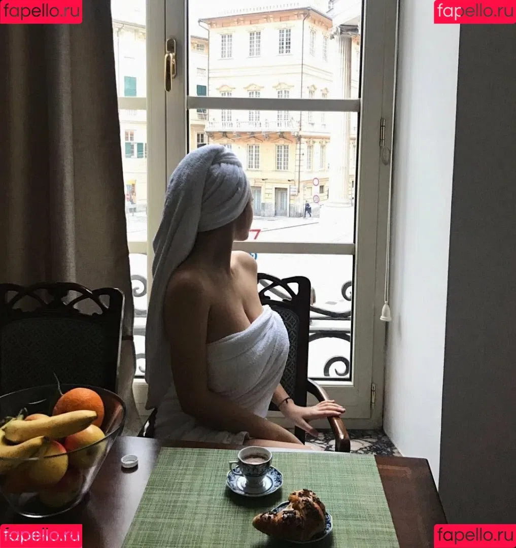 Elisa Berami Onlyfans Photo Gallery 