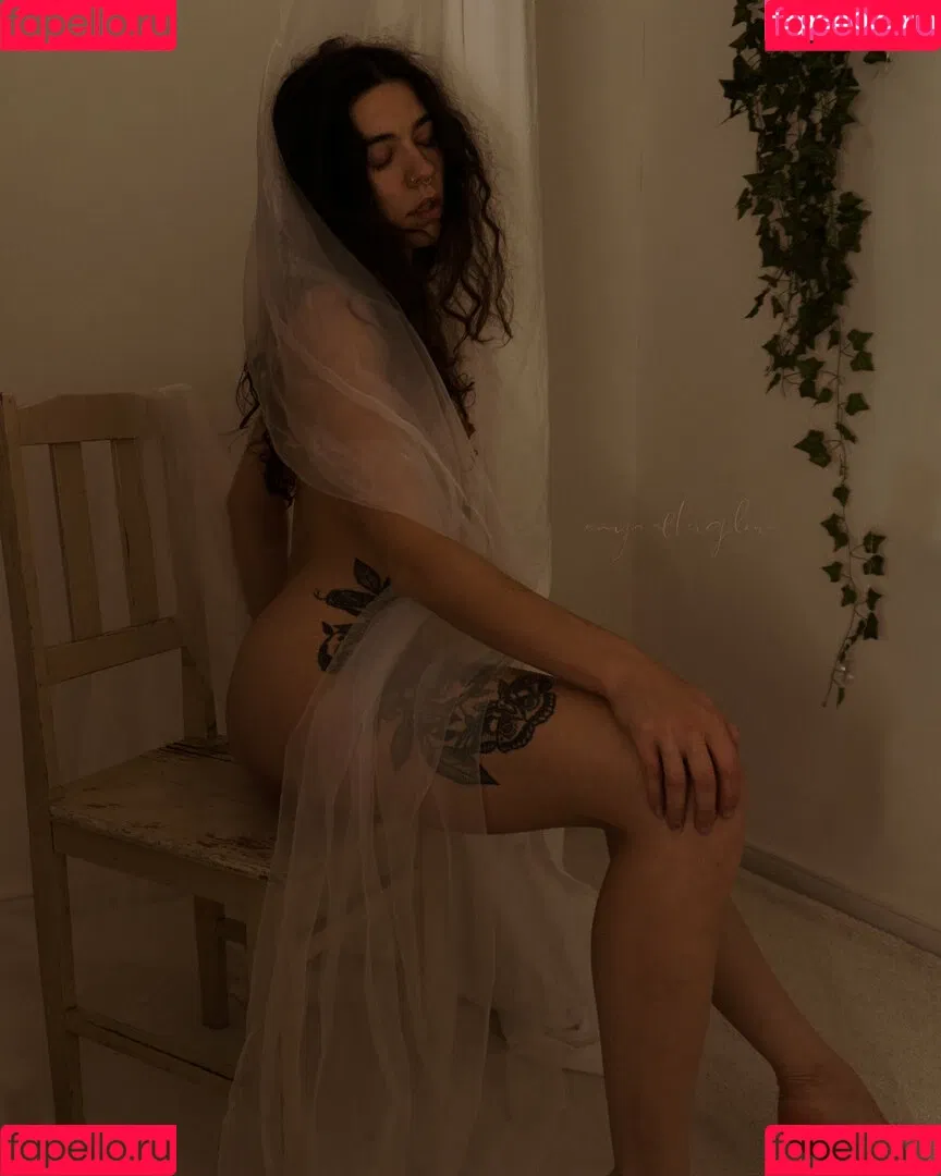 anya__afterglowfree Onlyfans Photo Gallery 