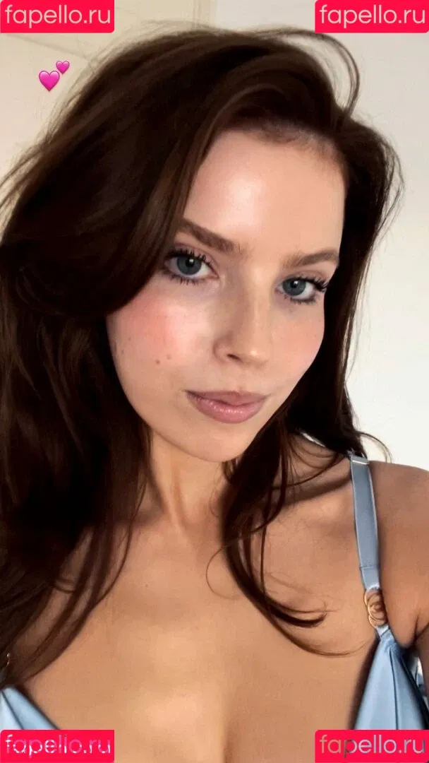 Emily Deyt-Aysage Onlyfans Photo Gallery 