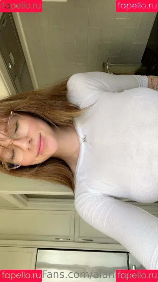 alannaskyye Onlyfans Photo Gallery 
