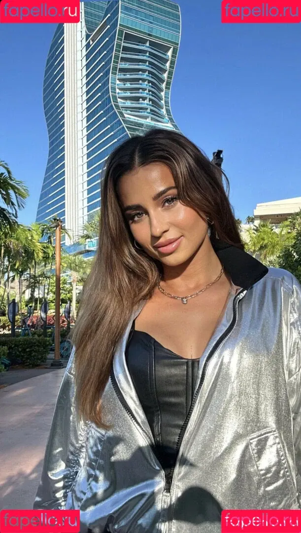 DJ JuicyM Onlyfans Photo Gallery 