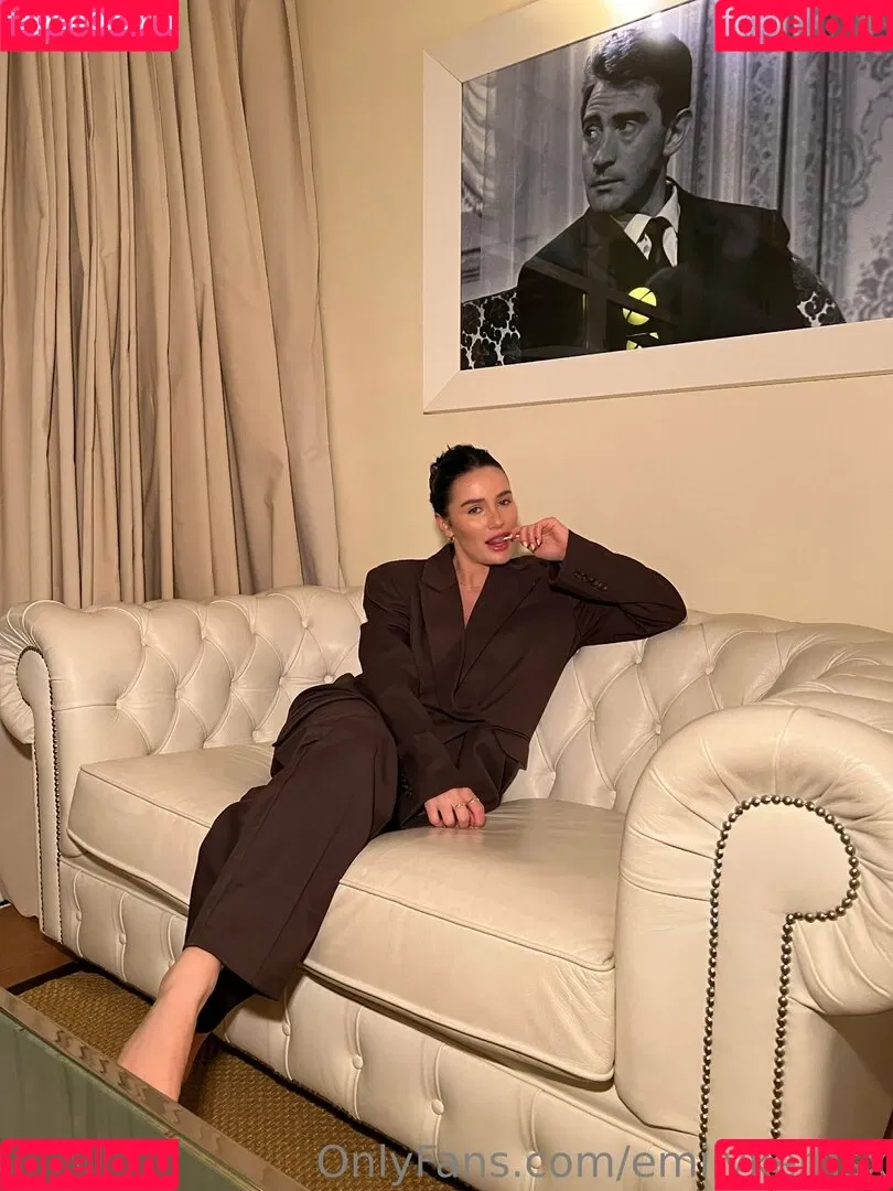 emilykernsx Onlyfans Photo Gallery 