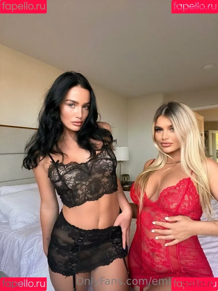 emilykernsx Onlyfans Photo Gallery 